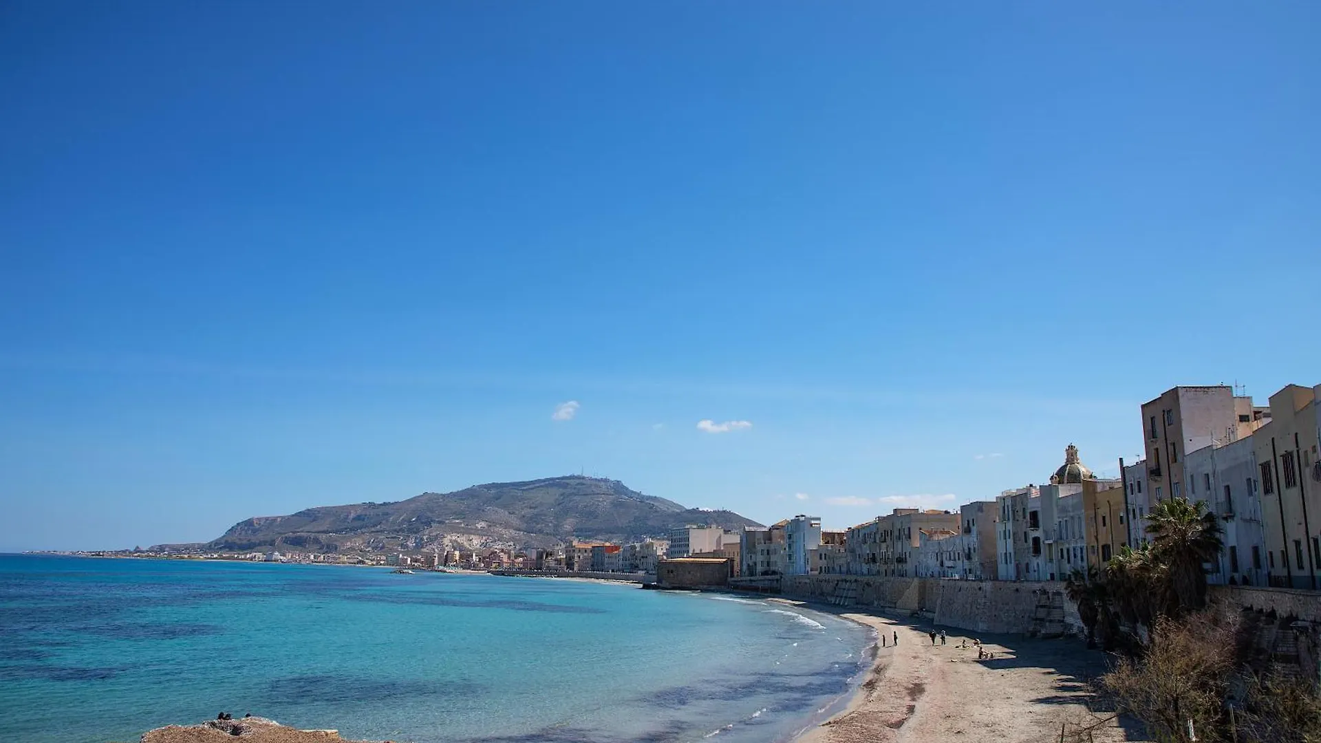 Bed Cammareri Apartment Trapani 0*,